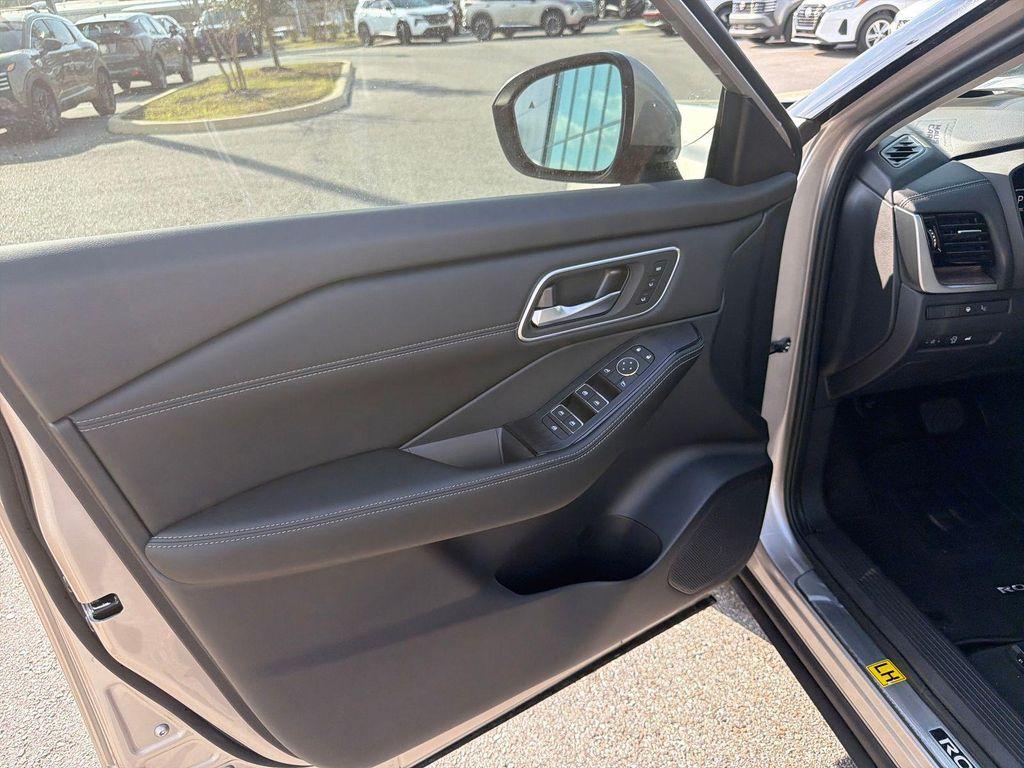 new 2026 Nissan Rogue car, priced at $47,594