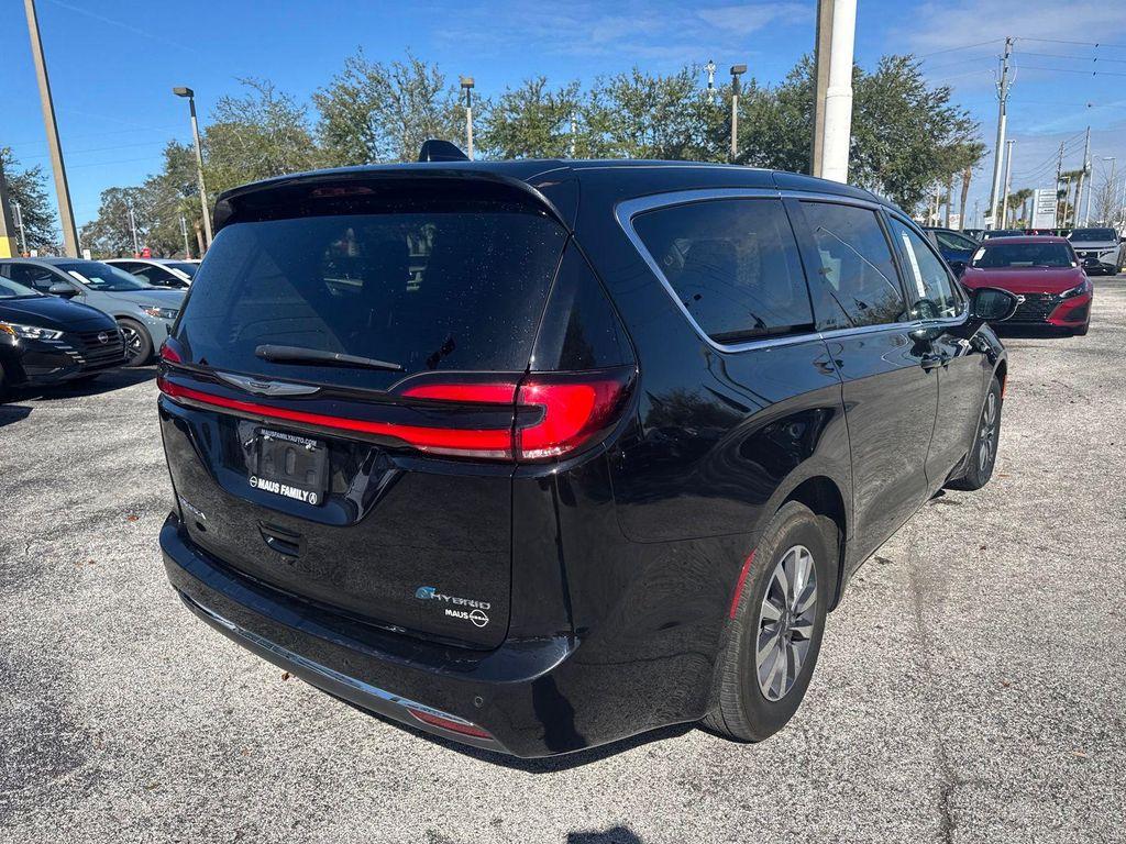 used 2024 Chrysler Pacifica Hybrid car, priced at $25,923