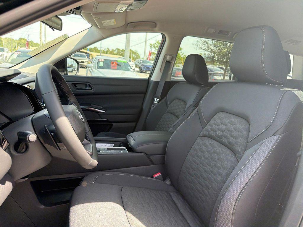 new 2026 Nissan Pathfinder car, priced at $44,144