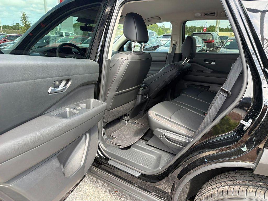 new 2026 Nissan Pathfinder car, priced at $46,744