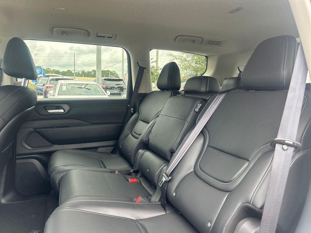 new 2025 Nissan Armada car, priced at $60,301