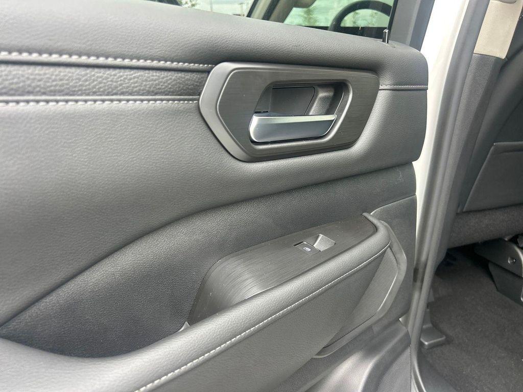 new 2025 Nissan Armada car, priced at $60,301