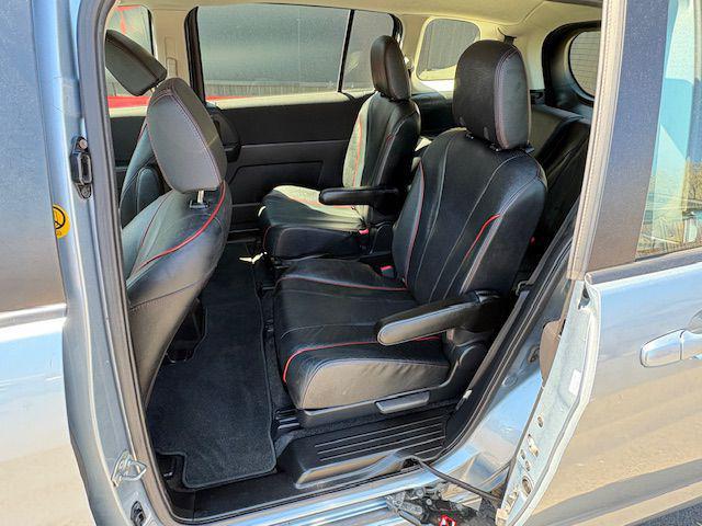 used 2012 Mazda Mazda5 car, priced at $8,495