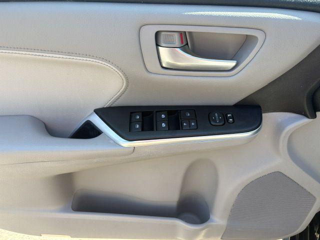 used 2015 Toyota Camry Hybrid car, priced at $13,995