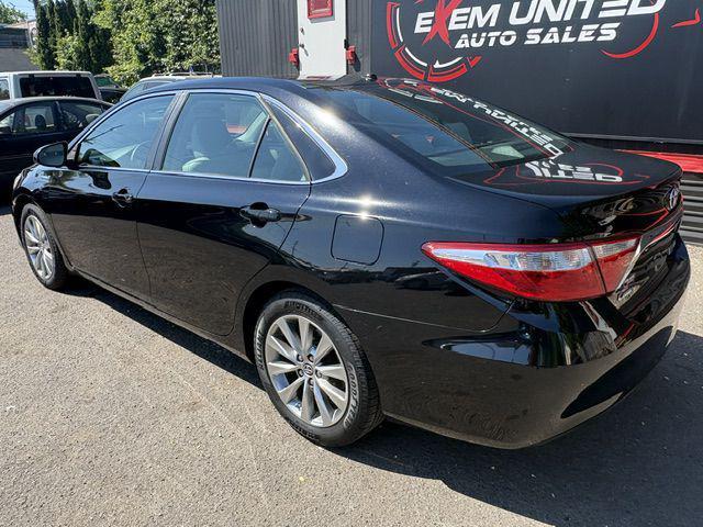 used 2015 Toyota Camry Hybrid car, priced at $13,995