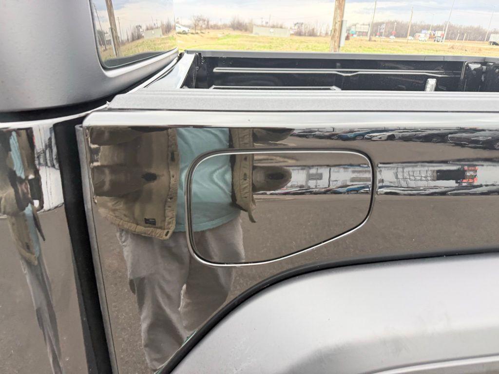 new 2026 Jeep Gladiator car, priced at $43,285