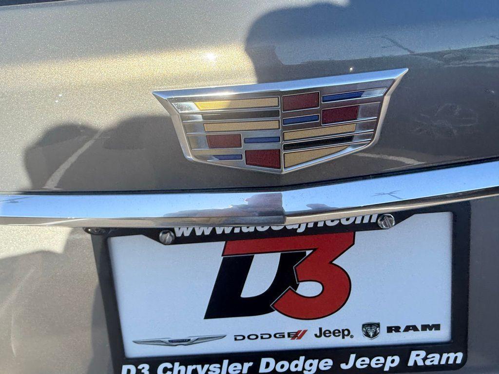 used 2017 Cadillac XT5 car, priced at $17,994