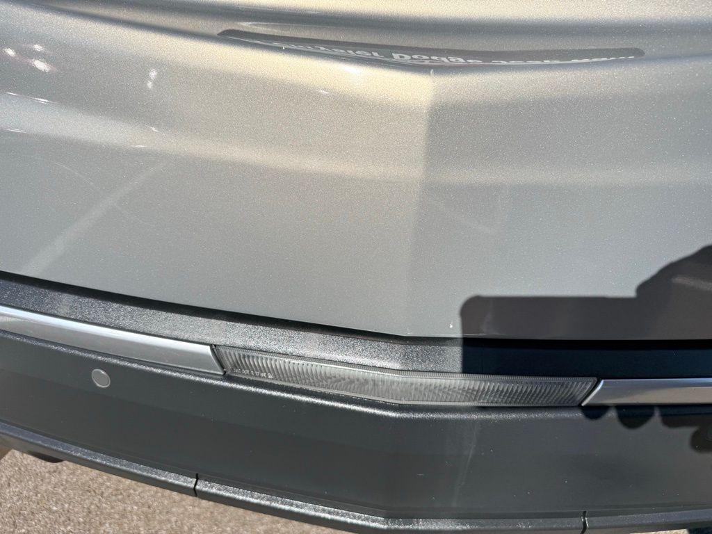 used 2017 Cadillac XT5 car, priced at $17,994