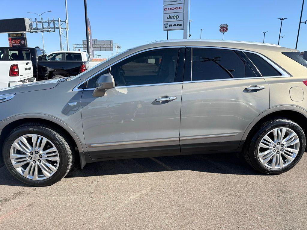 used 2017 Cadillac XT5 car, priced at $17,994
