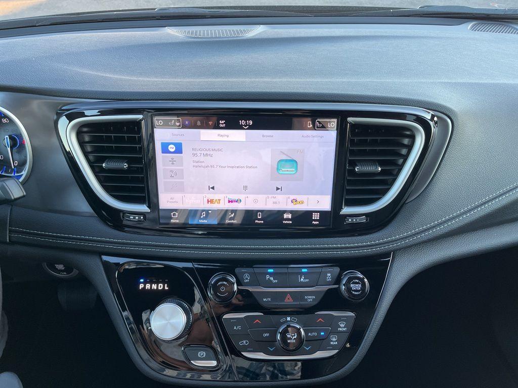 new 2026 Chrysler Pacifica car, priced at $42,188