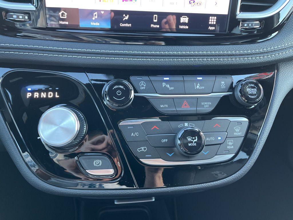 new 2026 Chrysler Pacifica car, priced at $42,188