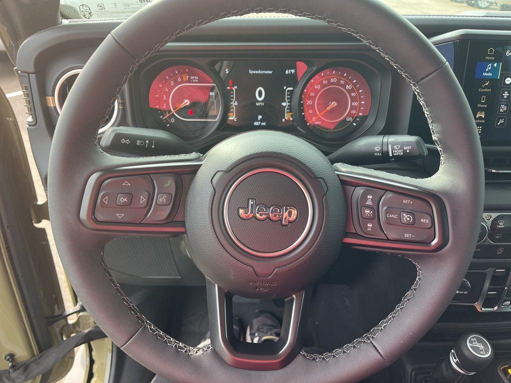 new 2025 Jeep Gladiator car, priced at $41,999