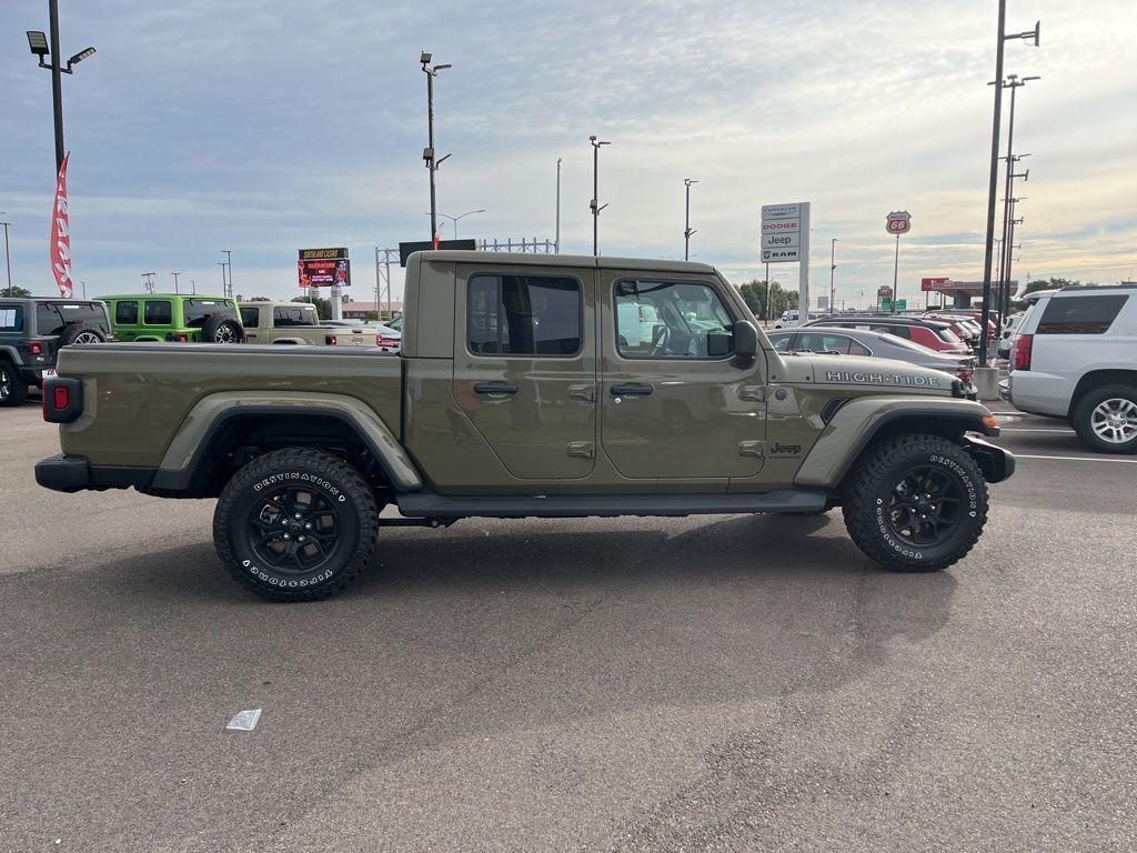 new 2025 Jeep Gladiator car, priced at $41,999