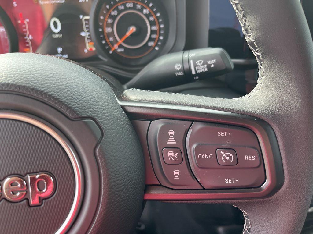 new 2025 Jeep Gladiator car, priced at $41,999