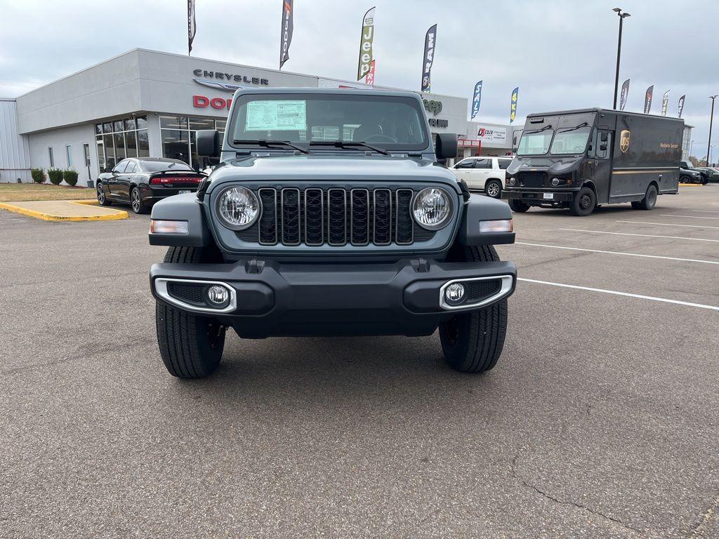 new 2026 Jeep Gladiator car, priced at $42,032