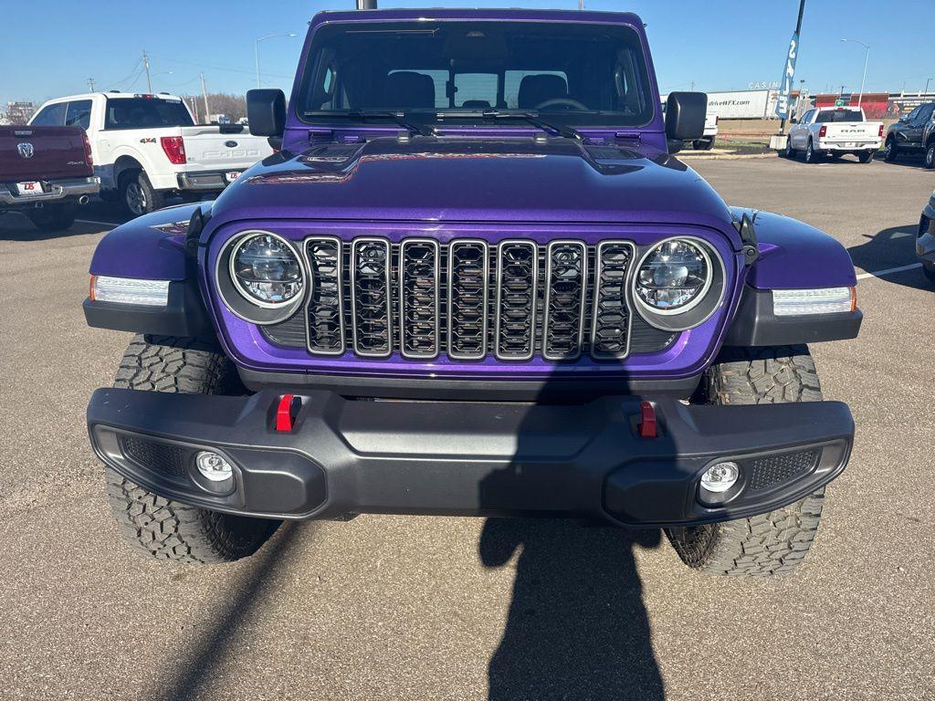 new 2026 Jeep Gladiator car, priced at $57,740