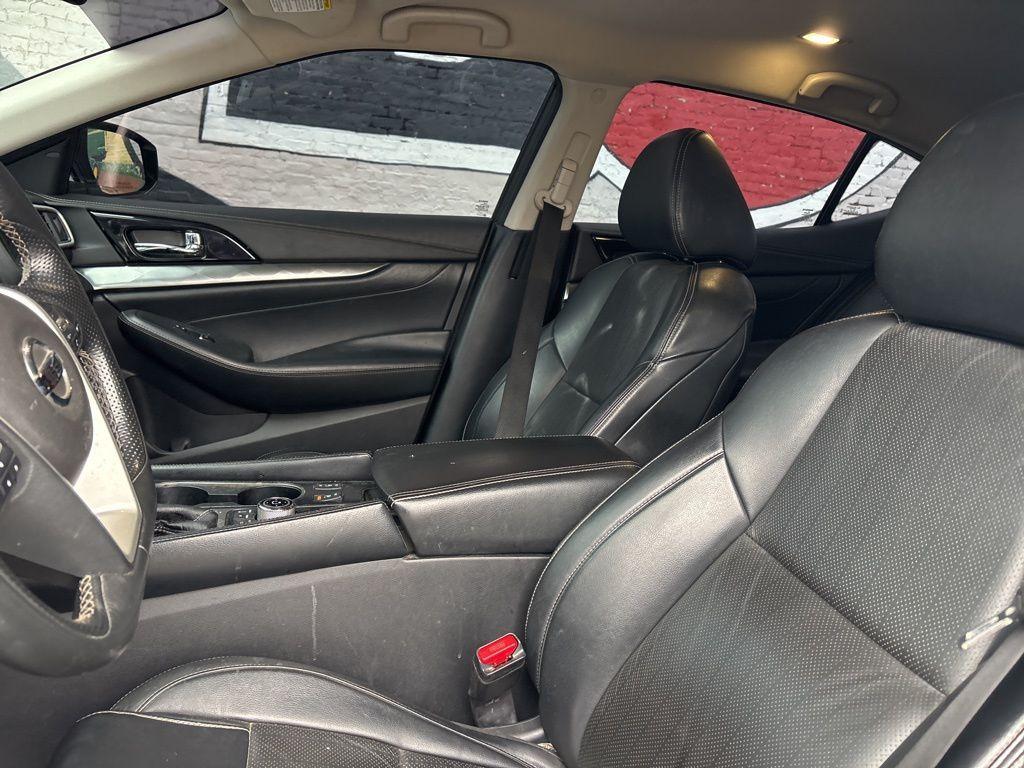 used 2021 Nissan Maxima car, priced at $25,141