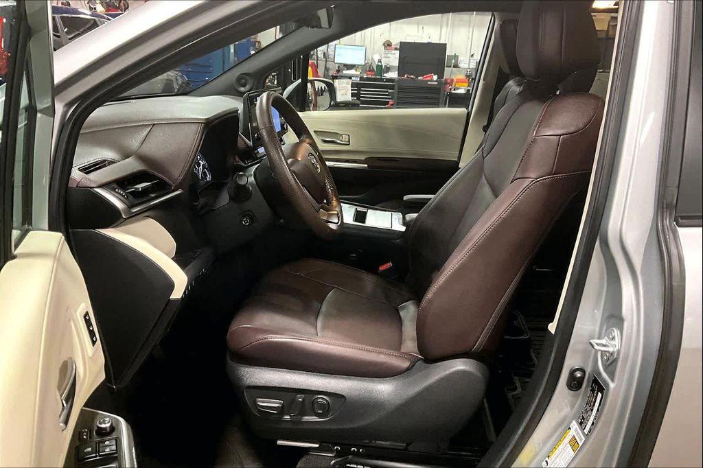 used 2024 Toyota Sienna car, priced at $55,981