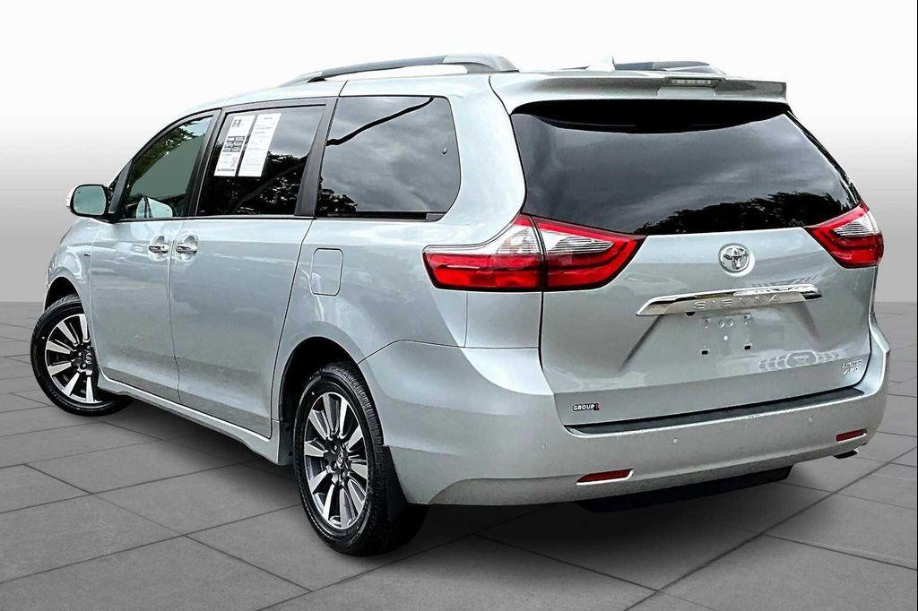 2020 Celestial Silver Metallic Toyota Sienna