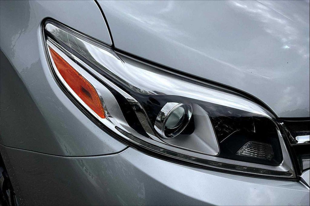 2020 Celestial Silver Metallic Toyota Sienna