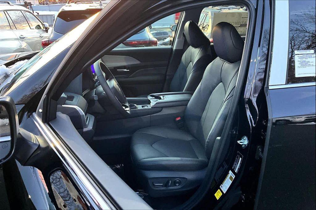 new 2026 Toyota Grand Highlander car, priced at $56,658