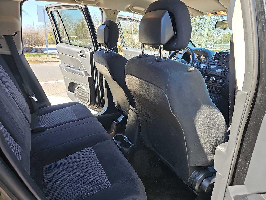 used 2015 Jeep Compass car, priced at $5,300