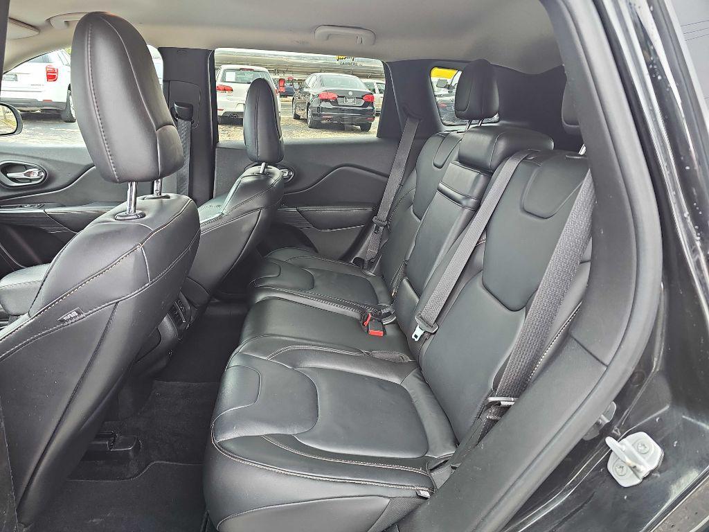 used 2015 Jeep Cherokee car, priced at $6,500