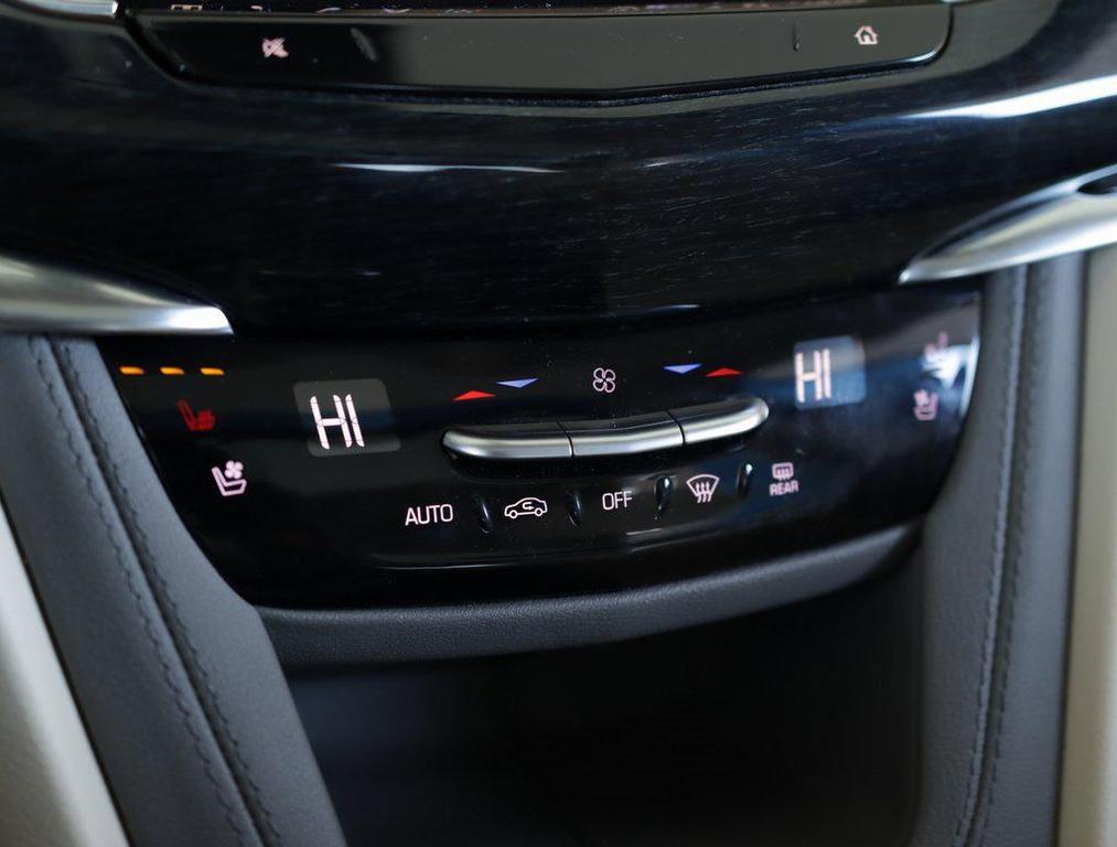 used 2025 Cadillac XT6 car, priced at $46,470