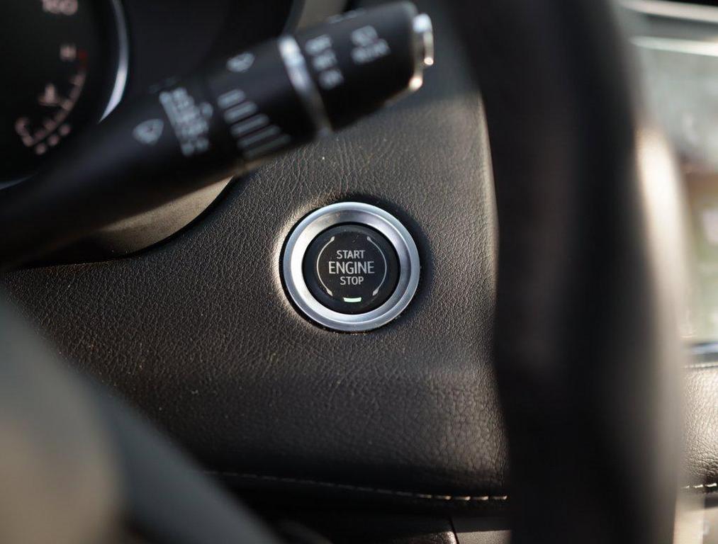 used 2023 Cadillac XT4 car, priced at $25,970