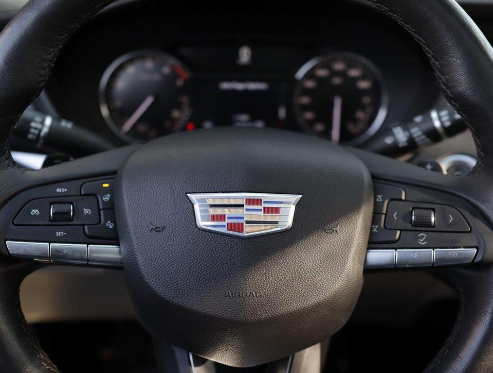 used 2023 Cadillac XT4 car, priced at $25,970