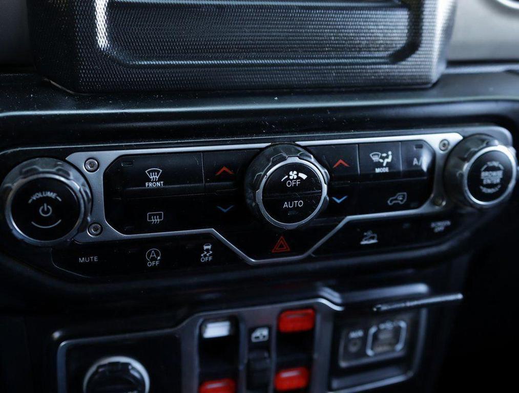 used 2021 Jeep Gladiator car, priced at $25,977