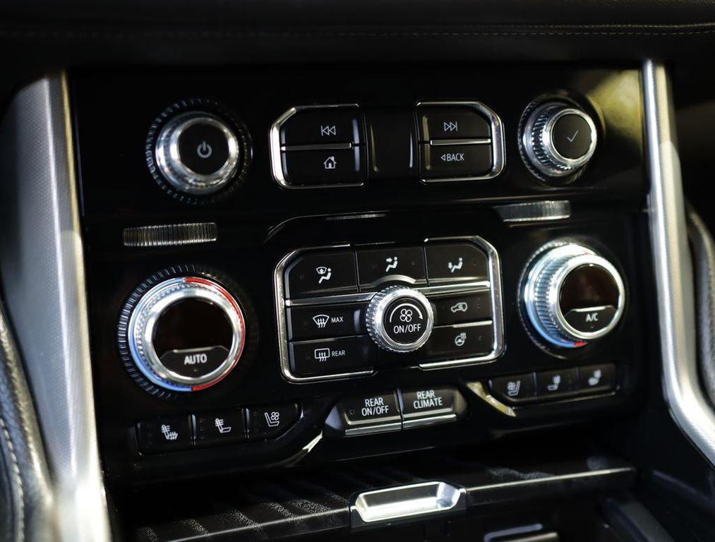 used 2023 GMC Yukon XL car, priced at $49,477