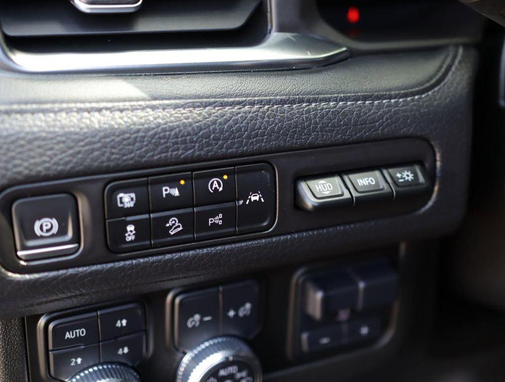 used 2023 GMC Yukon XL car, priced at $49,477