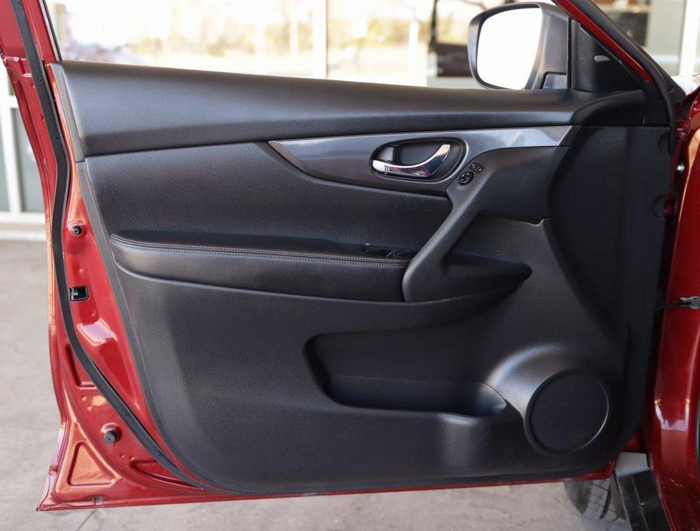 used 2020 Nissan Rogue car, priced at $18,777