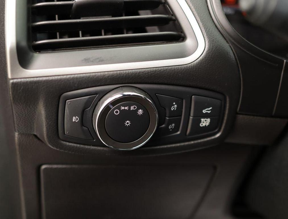 used 2022 Ford Edge car, priced at $13,777