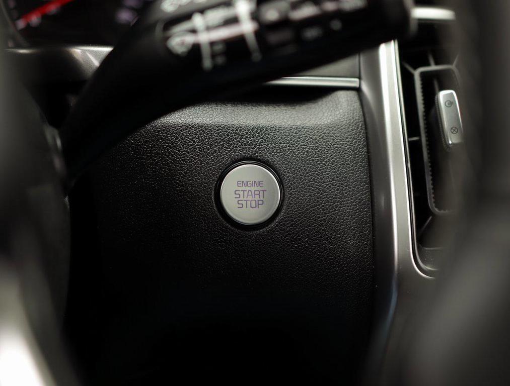 used 2023 Kia Sorento car, priced at $24,777