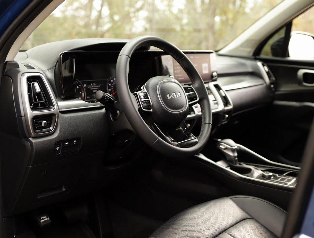 used 2023 Kia Sorento car, priced at $24,777