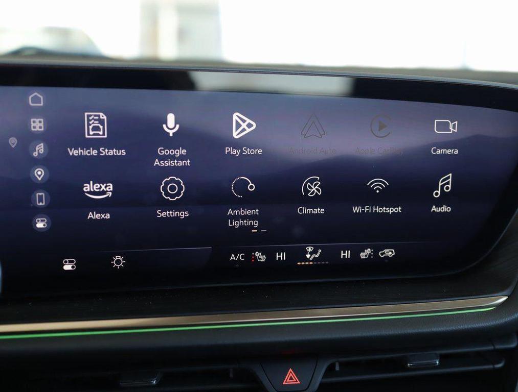 used 2025 Buick Envision car, priced at $40,970