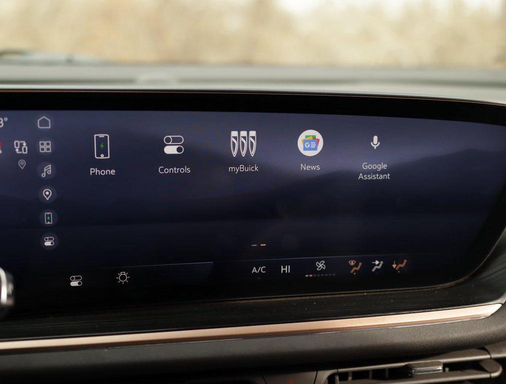 used 2025 Buick Envision car, priced at $31,970