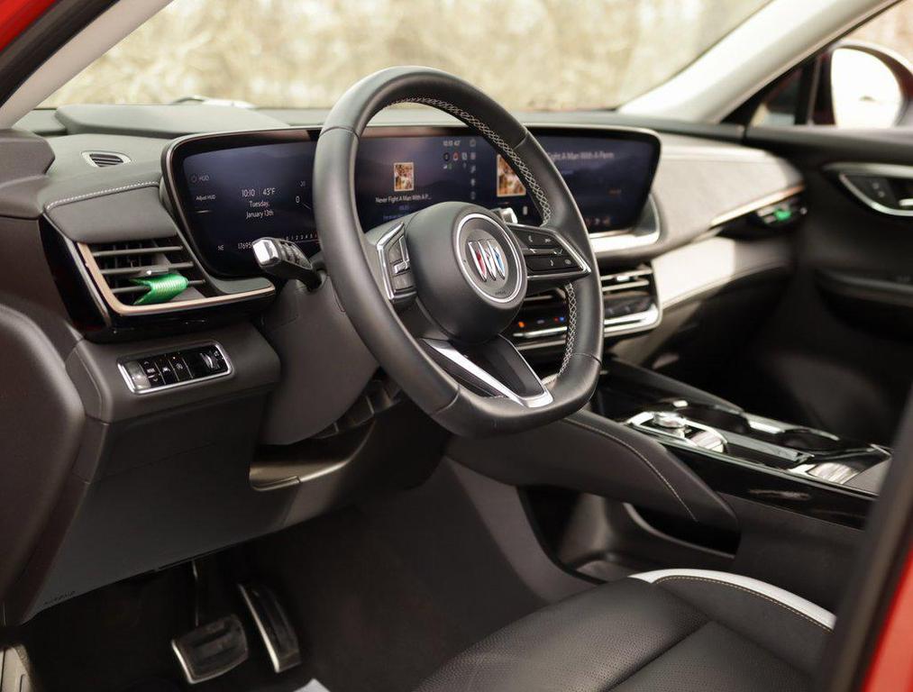 used 2025 Buick Envision car, priced at $31,970