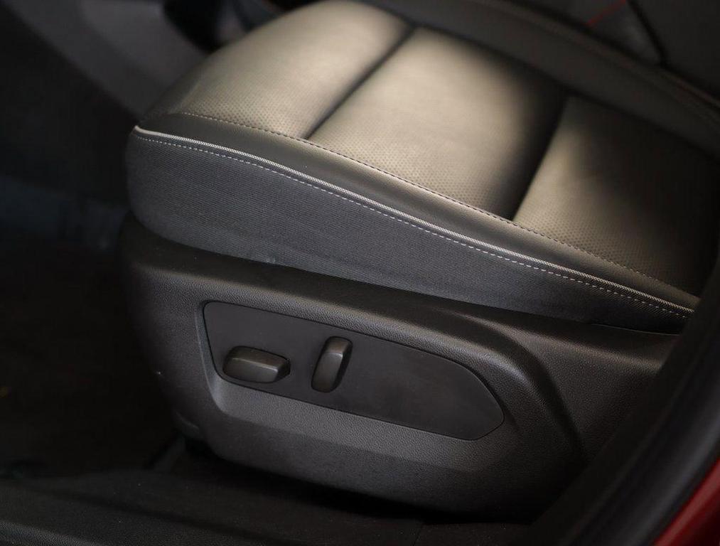 used 2023 Buick Envision car, priced at $27,970