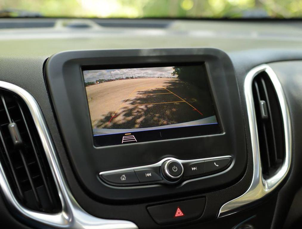 used 2021 Chevrolet Equinox car, priced at $17,498