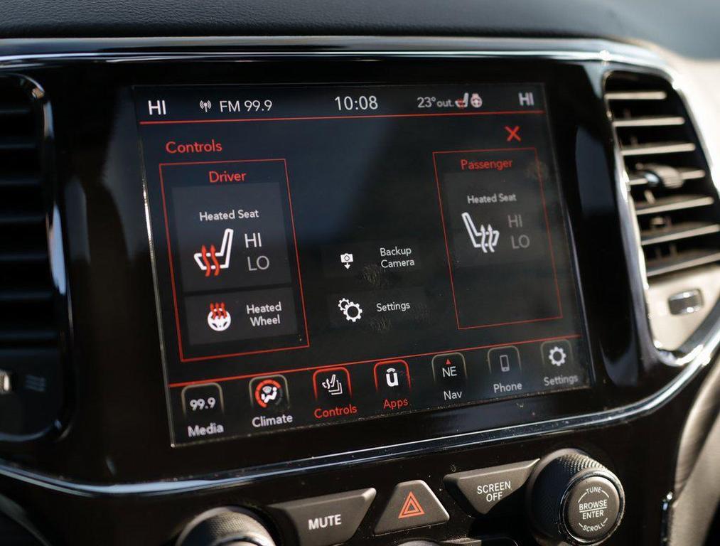 used 2022 Jeep Grand Cherokee car, priced at $25,970