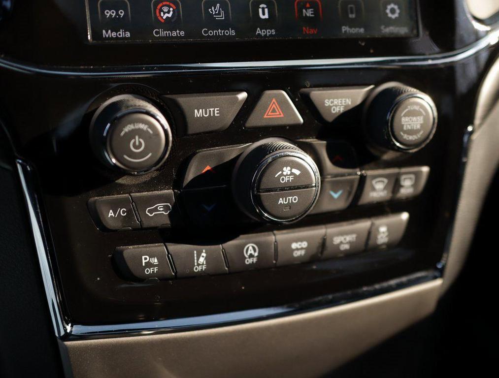 used 2022 Jeep Grand Cherokee car, priced at $25,970