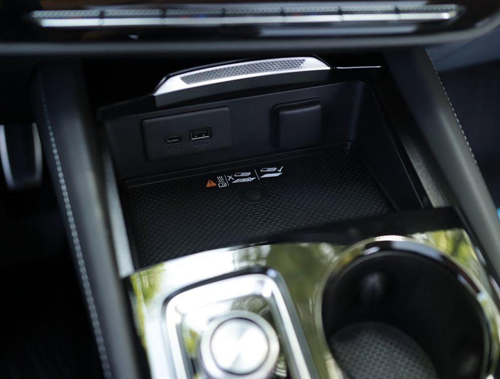 new 2026 Buick Envision car, priced at $44,485