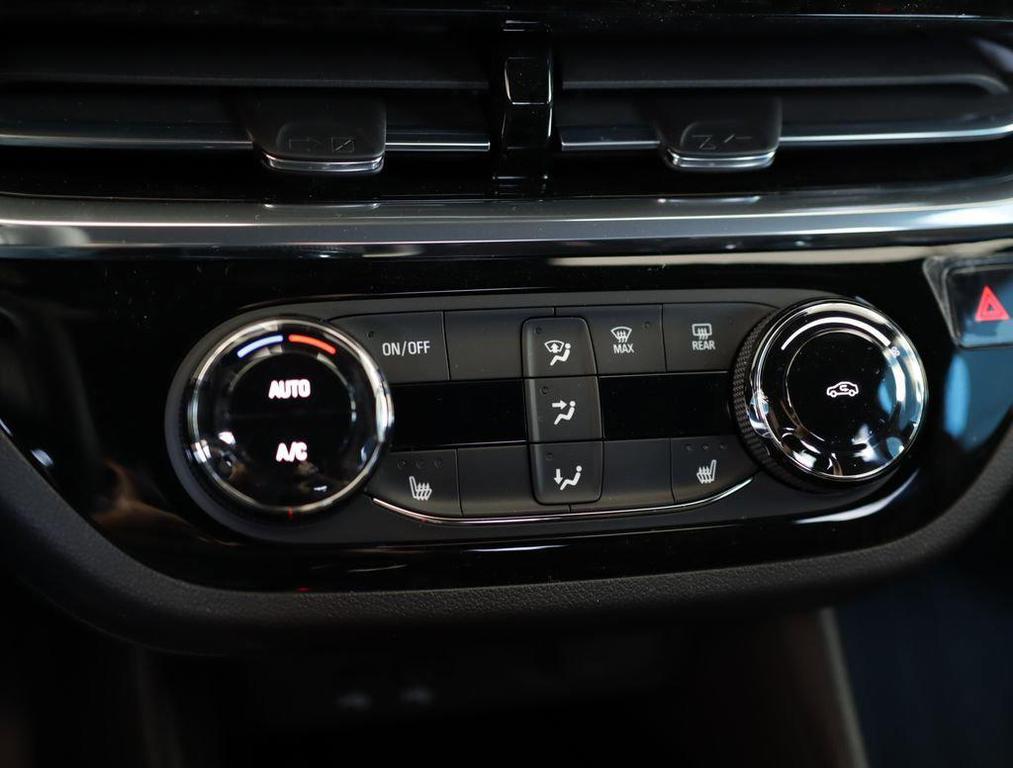 new 2026 Buick Envista car, priced at $29,090