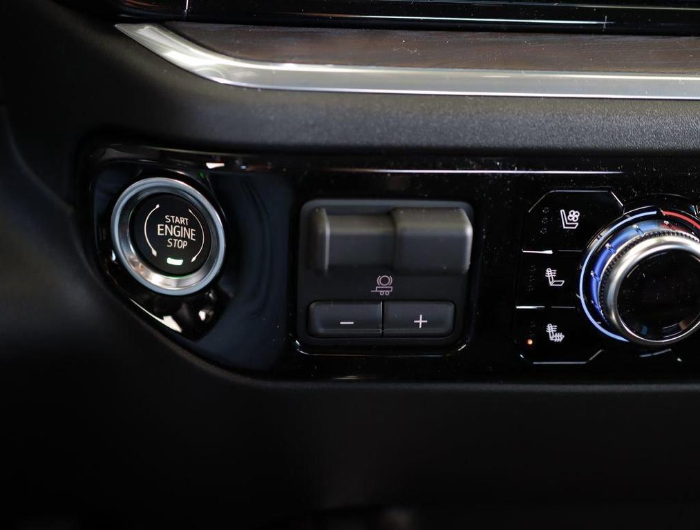 new 2026 GMC Sierra 2500 car, priced at $79,670