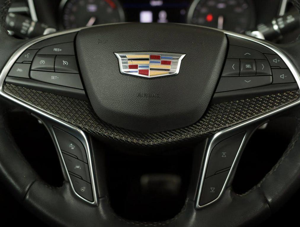 used 2020 Cadillac XT5 car, priced at $29,777