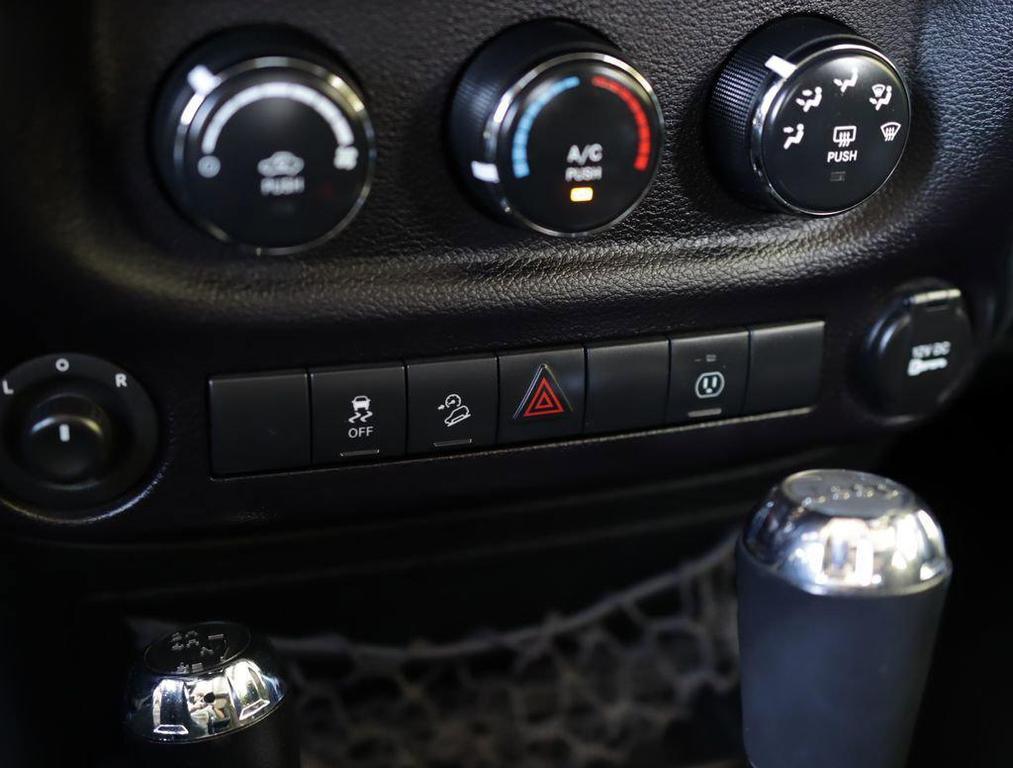 used 2015 Jeep Wrangler Unlimited car, priced at $17,777