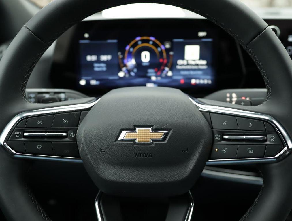 new 2026 Chevrolet Equinox car, priced at $35,040